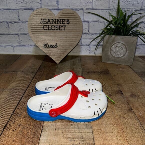 Crocs Hello Kitty Clog nwt - Picture 3 of 6